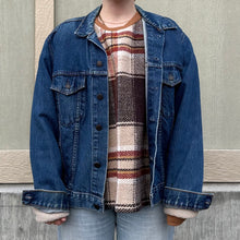 Load image into Gallery viewer, Dagger Levi’s Dark Denim Jacket